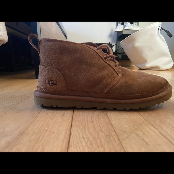 UGG Men I am selling mens Ugg Neumel boot they are size 9 in mens and 10.5 in women’s